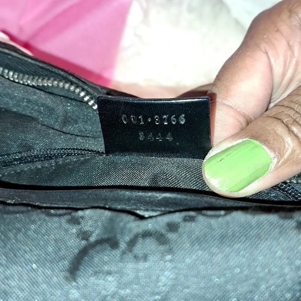 Gucci GG Canvas Shoulder Bag with COA EUC - Picture 14 of 17